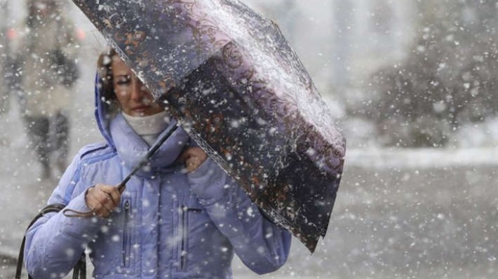 В Україну йде холодне повітря з півночі: синоптик попередила про дощі та мокрий сніг