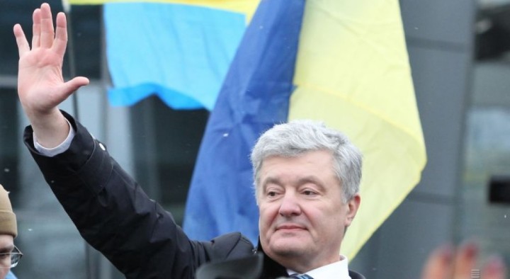 У Зеленського вважають, що Порошенко перетворив своє повернення на «політичний TikTok» та «істеричний концерт»