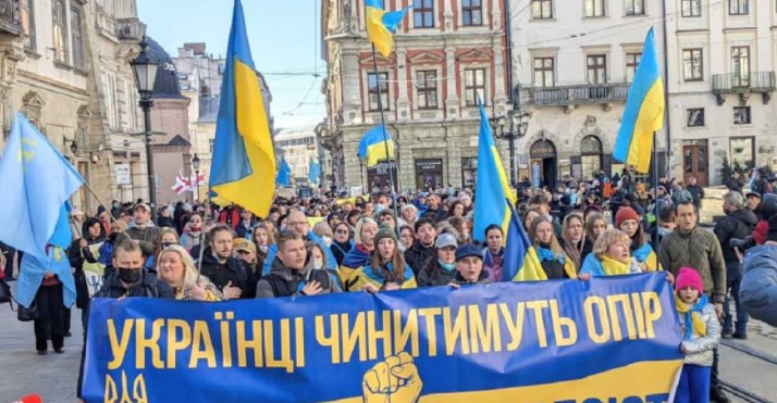 У Львові пройшов Марш єдності: яскраві фото та відео