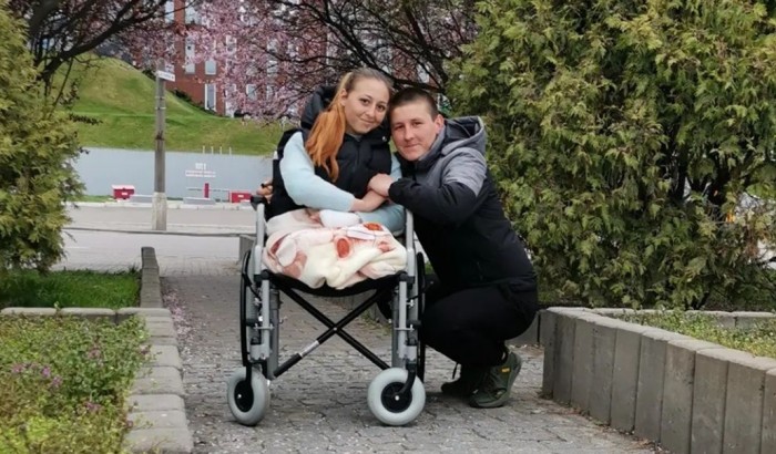 «Я побачила, що не маю ніг»: медсестра з Лисичанська розповіла, як підірвалася на снаряді і вижила