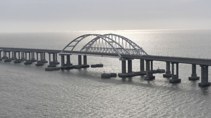 Чи можливий удар по Кримському мосту: коли ЗСУ зможуть зайти на територію Криму
