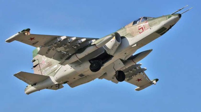 ЗСУ показали, як «підрізали крила» ворожим Су-25: відео, зняте камерою безпілотника