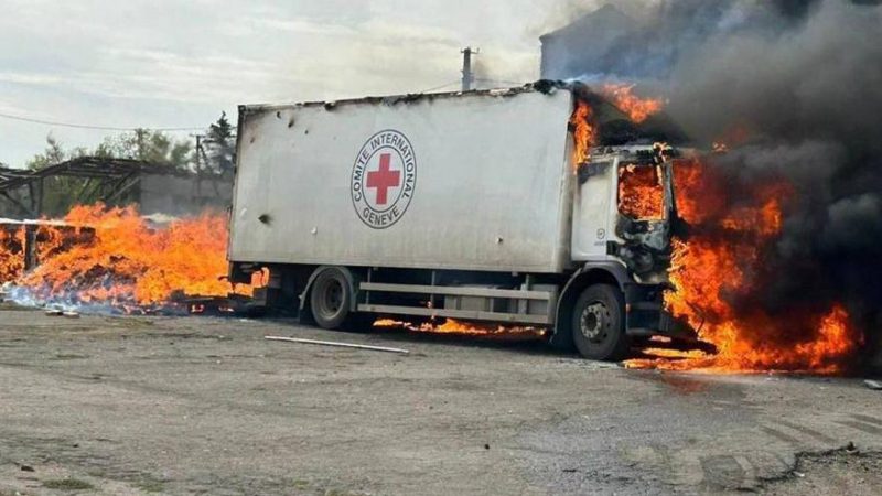 Є загиблі та поранені: Офісі генпрокурора розповів, як Росія вдарила по місії Червоного Хреста