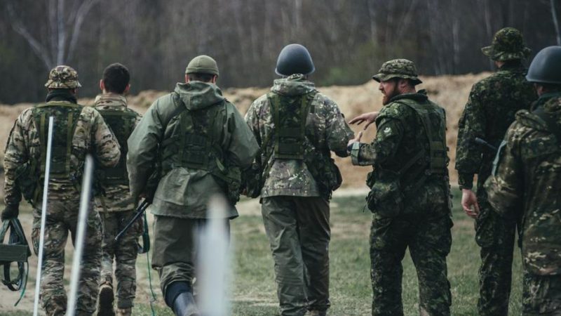 Військовий назвав критичну проблему, через яку Україна втрачає території