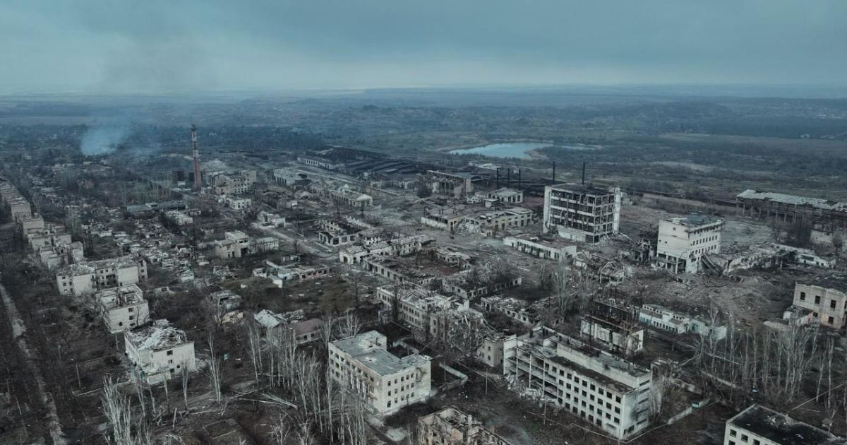 РФ підтягує елітні підрозділи: військовий повідомив про бої за місто на Донеччині