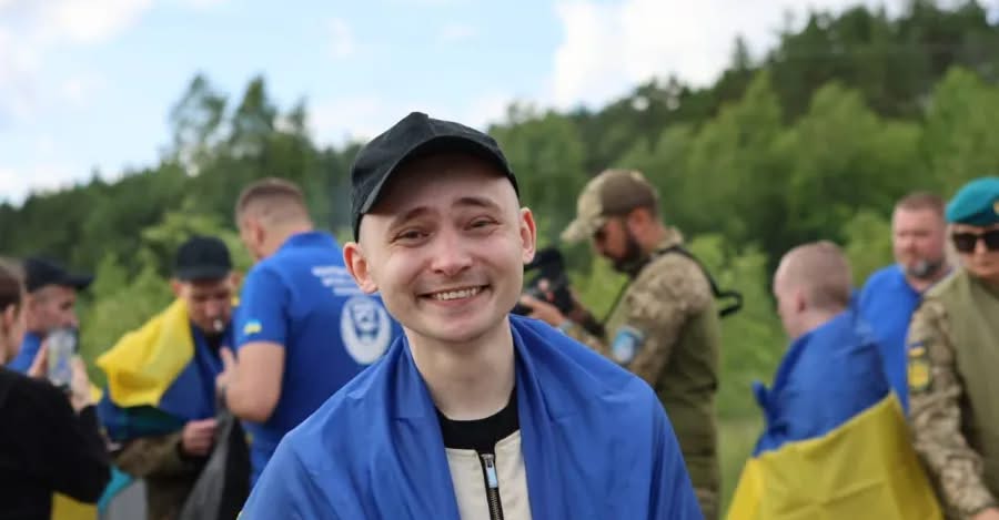 Українські воїни повернулись із полону — вдома чекають родини. ФОТО