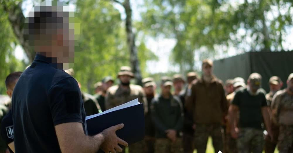 На Київщині військові відмовились їхати на передову: як їх покарали (фото)