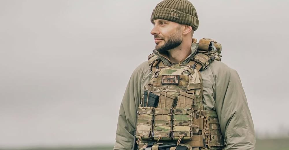 Відомий телеведучий несподівано завершив службу в десантно-штурмовій бригаді