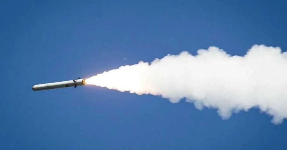 У МВС Польщі заявили, що знайшли не лише дрони, а й попередньо уламки ракети