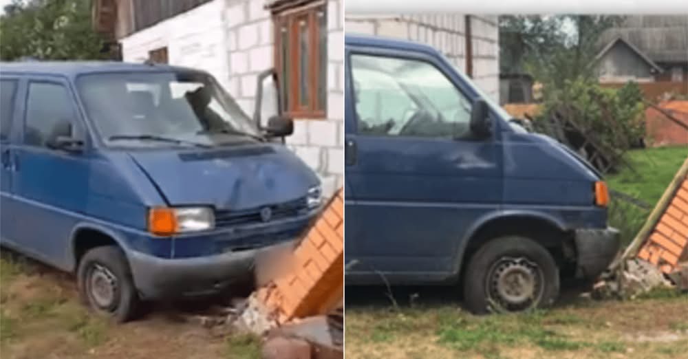ТЦКівці в’їхали у паркан старости на Рівненщині: що кажуть у військкоматі (відео)