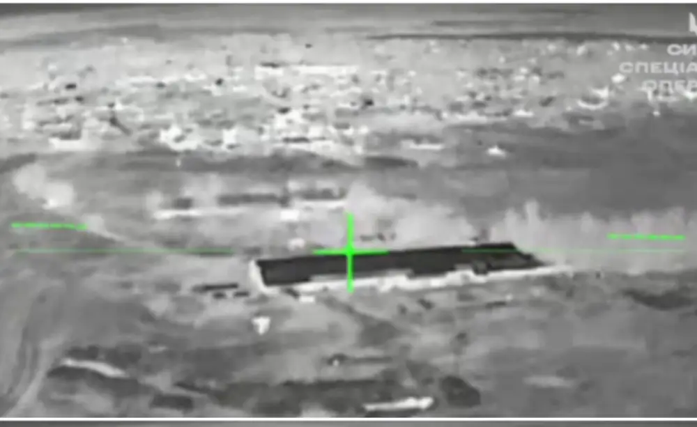 Наші втерли носа: бахнули російський потяг та важливий склад — є перші відео