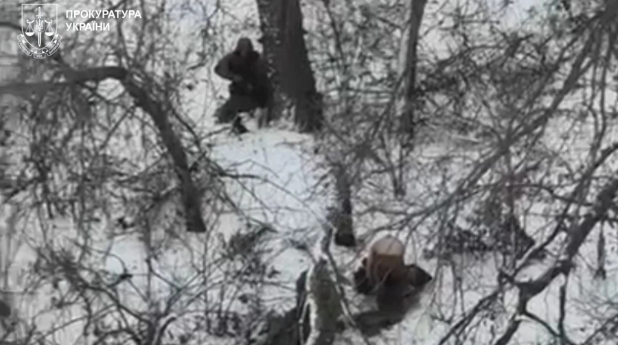 Росіяни розстріляли двох полонених українських бійців в селі Шахове