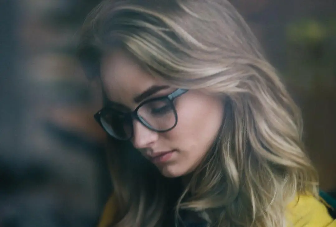 Чому людина раптово перестає з вами спілкуватися: 4 причини