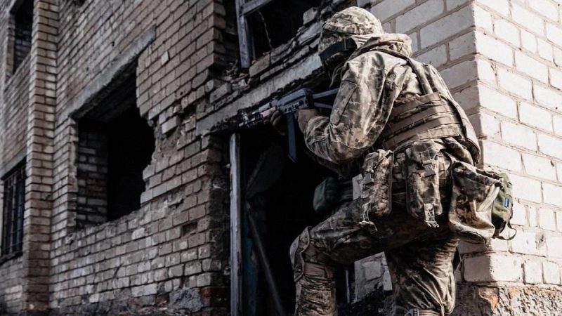 ЗСУ вдалося зупинити росіян на Запорізькому напрямку та зміцнити позиції, – військовий