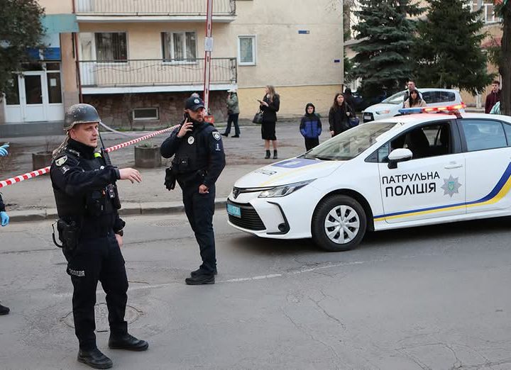 Скандал з мобілізацією: в Одесі поліцейські зламали руку чоловіку в присутності ТЦК