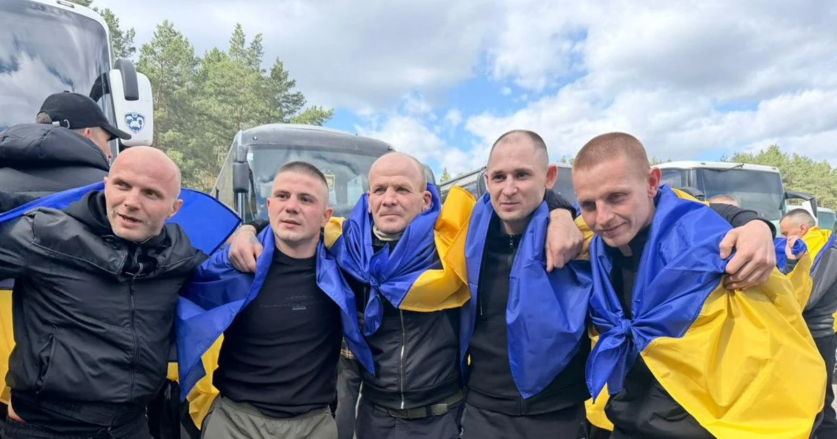 Частина воїнів поранені, деяких повернули з в’язниць Чечні: деталі нового обміну від Буданова